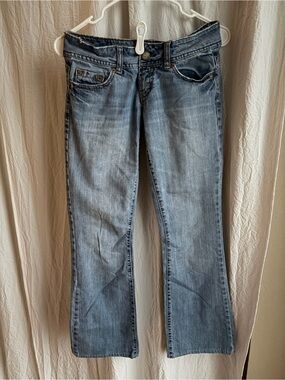 Low rise vintage American eagle jeans
